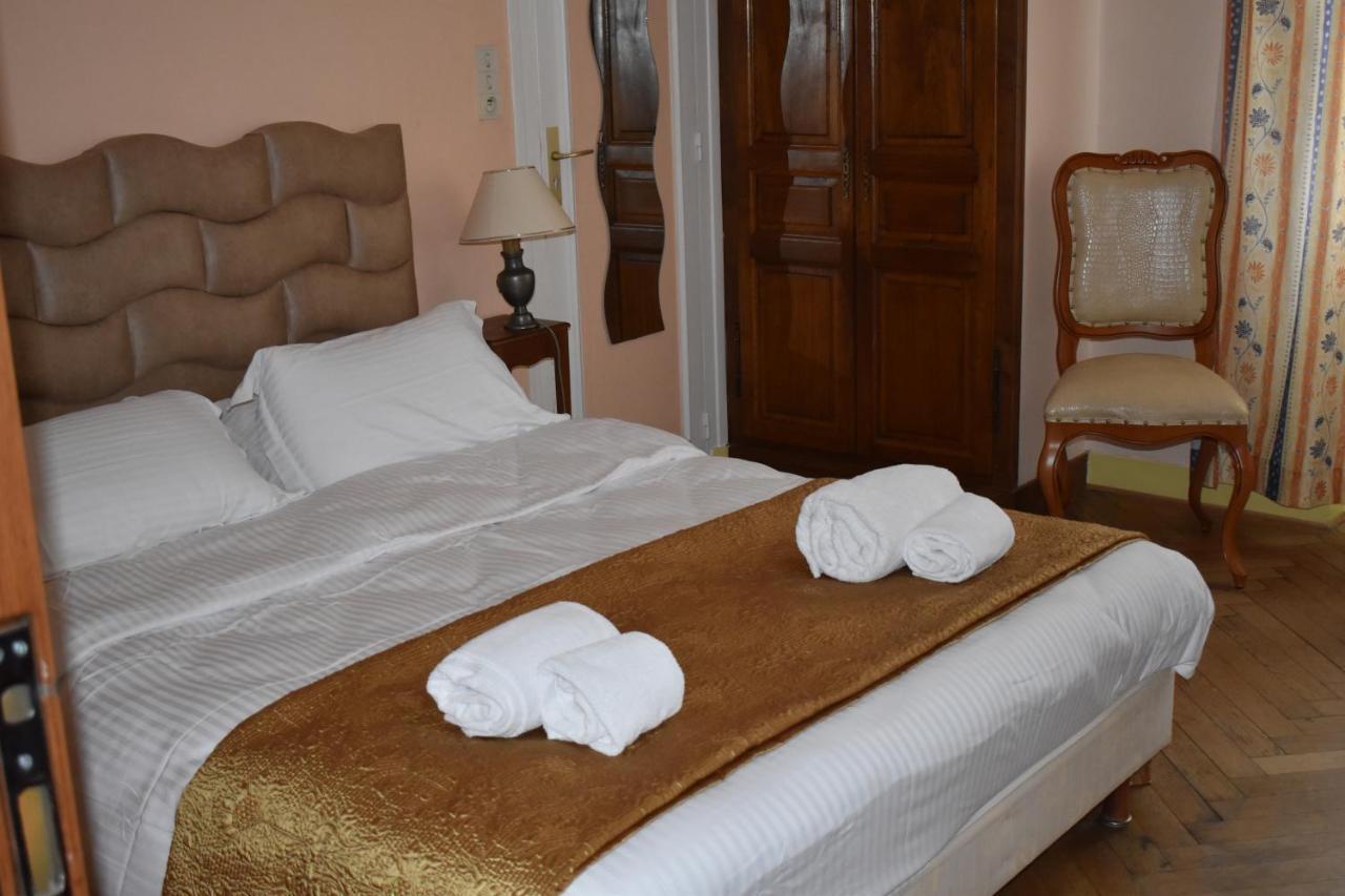 Hotel Le Sauvage Турню Екстериор снимка