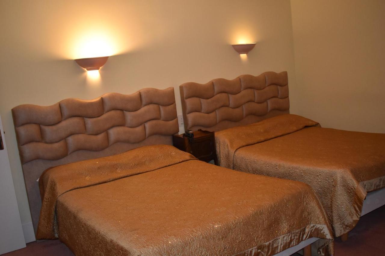 Hotel Le Sauvage Турню Екстериор снимка