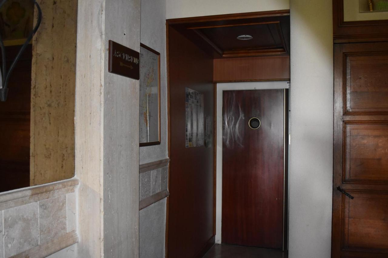 Hotel Le Sauvage Турню Екстериор снимка